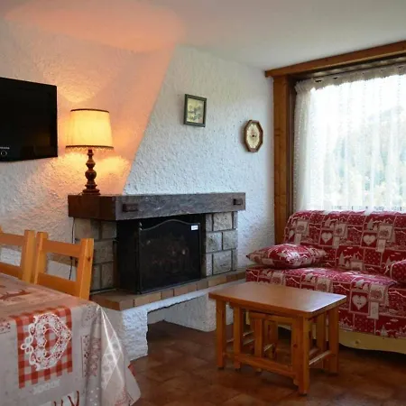 Apartment 3 Pieces/6 Pers Avec Cheminee Et Parking Couvert - Fr-1-241-229 *